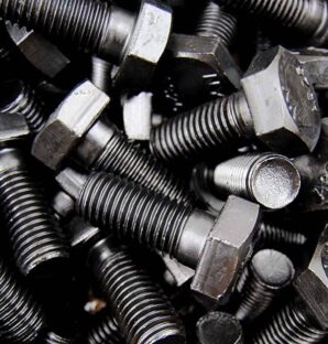 Screw-8.8-1